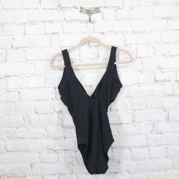 LL Bean Shaping Swimwear Tanksuit Black Size 8 - Picture 6 of 10